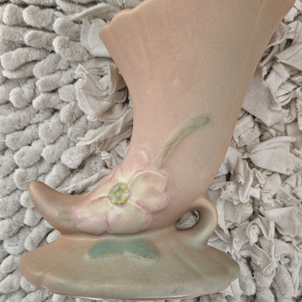 Vintage Weller Peach 'Wild Rose' Cornucopia Vase- collectible